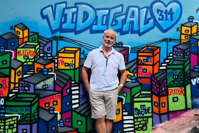 2h30 circuit in the Vidigal Favela - Weather Rules and the Clear-Day View Payoff