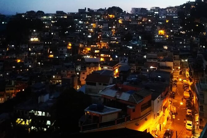 A socio-educational and gastronomic experience in the Vidigal favela - Price and value: $55 for access, context, and local time