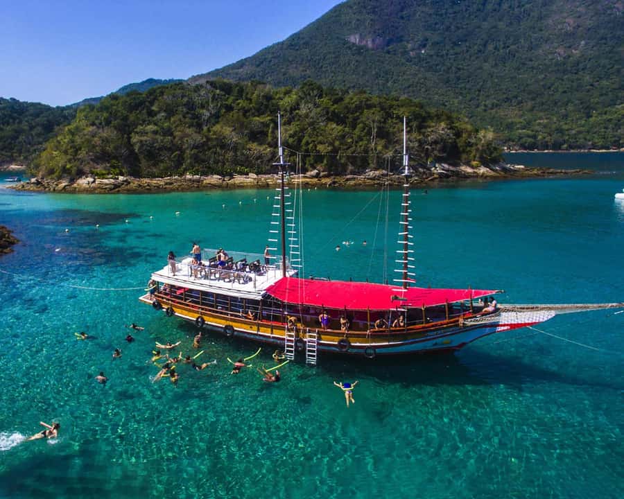 Adventures in Angra and Ilha Grande with Guide and Lunch - The guide, comfort, and why the day feels organized