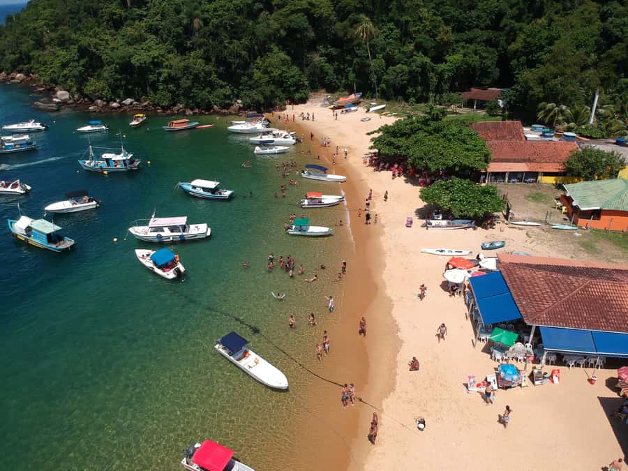 Angra dos Reis: 5-Stop Ilha Grande Speedboat Tour - Lagoa Azul: the natural aquarium stop for fish spotting