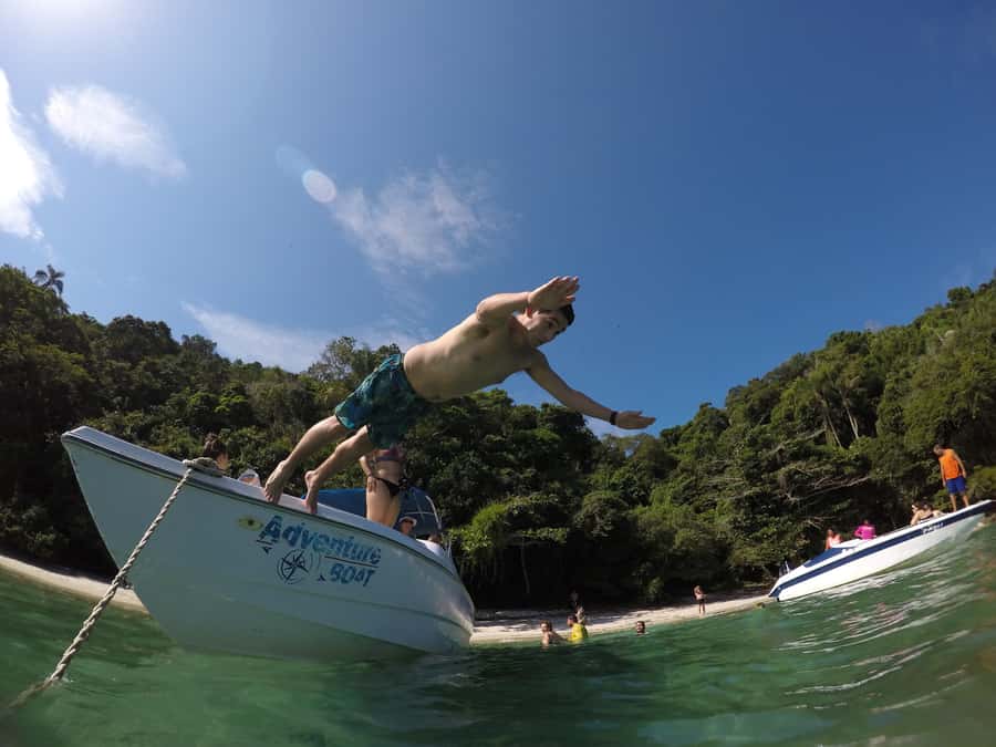 Angra dos Reis and Ilha Grande: Small-Group Fast-Boat Tour - Snorkel time and underwater photos: what the add-on actually gives you