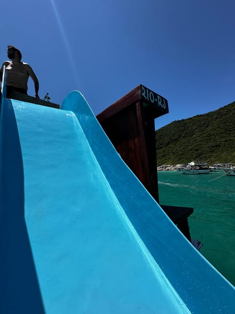Arraial do Cabo: Boat Trip with Waterslide - Price and logistics: what you really pay for