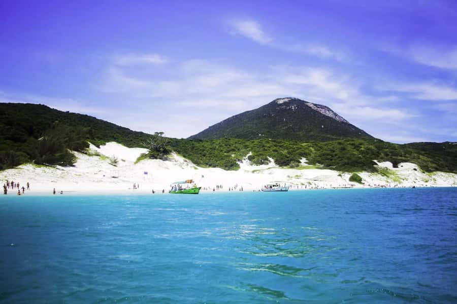 Arraial do Cabo, Brazil's version of the Caribbean. - The Arraial do Cabo effect: why the water looks unreal