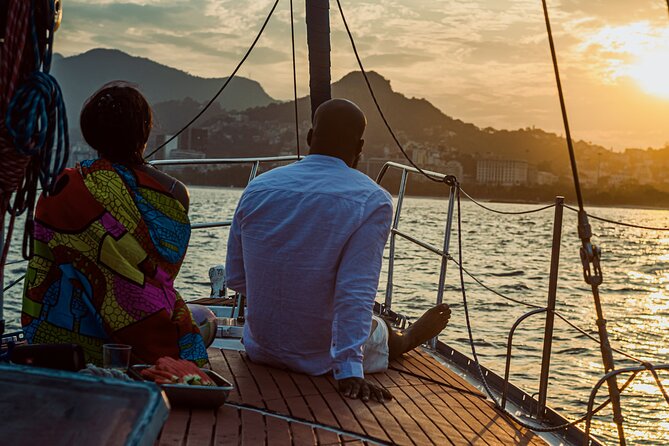 Brunch & Sunset Cruise with Capirinha in Rio - A 3-hour brunch to sunset sail that feels like a real break