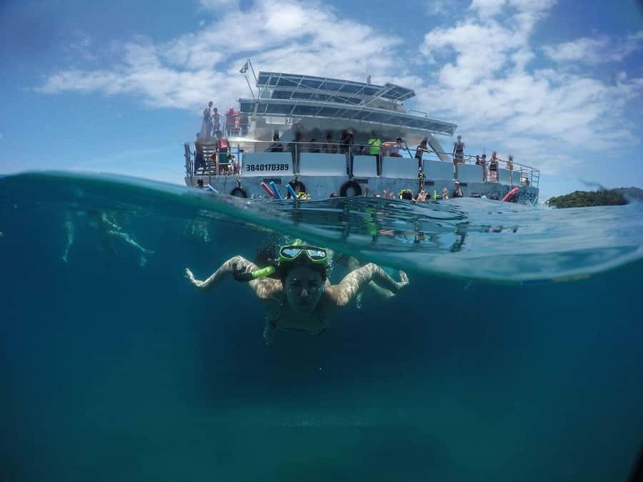 Búzios: Catamaran Boat Tour - A 3-Hour Catamaran Loop From Downtown Búzios