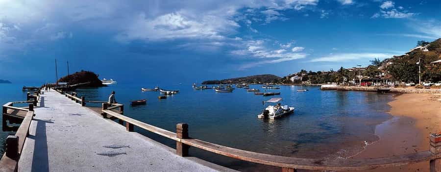 Búzios: City Tour & Beach Hopping with Lunch - From Centro to João Fernandes: the land stops that actually matter