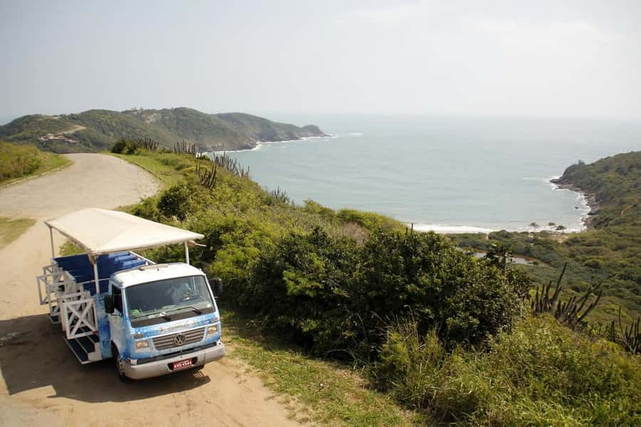 Buzios: City Tour by Trolley with 12 Beaches and Pickup - The other beach stops: quick looks at the peninsula’s variety