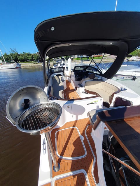 Búzios: Speedboat tour of 2 islands and 11 beaches - Who should book this speedboat, and who should skip it