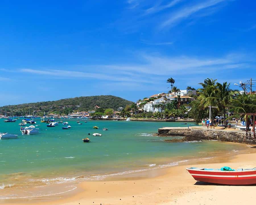 Discover Búzios Beaches and Boat Tours - Leaving from Búzios - Meeting at Babylon Búzios, and why the uniform guide system is helpful