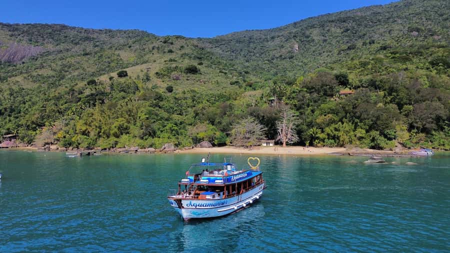 Discover Paraty's Best Islands on an Exclusive Schooner Tour - Where to meet, and how to spot the boat fast