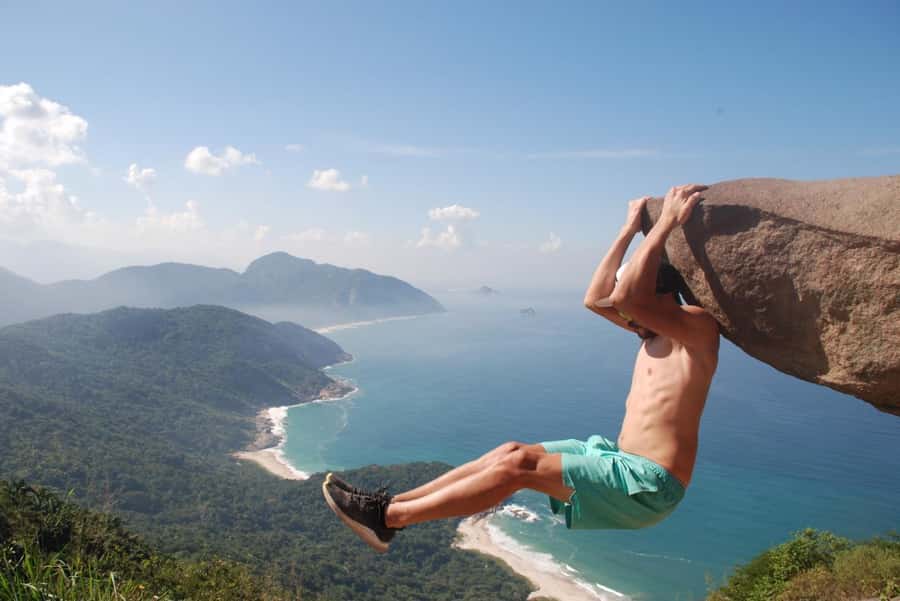Discover Pedra do Telégrafo: Scenic Hike with Expert Guide - Trail basics: 3.5 km with a moderate climb and solid navigation