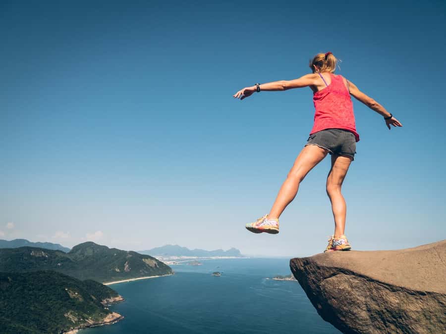 Discover Pedra do Telégrafo: Scenic Hike with Expert Guide - The Pedra do Telégrafo photo finale: the illusion feels closer than it is