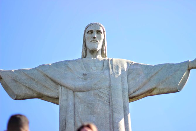 Excursion: Cristo Redentor, Tijuca National Forest and City Tour in 7 hours - Santa Teresa: hilltop streets, old mansions, and a calmer Rio