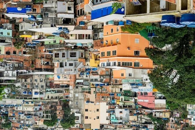 Explore the history and culture of Favela da Rocinha - Meet Your Guide: English Skills Can Make a Big Difference