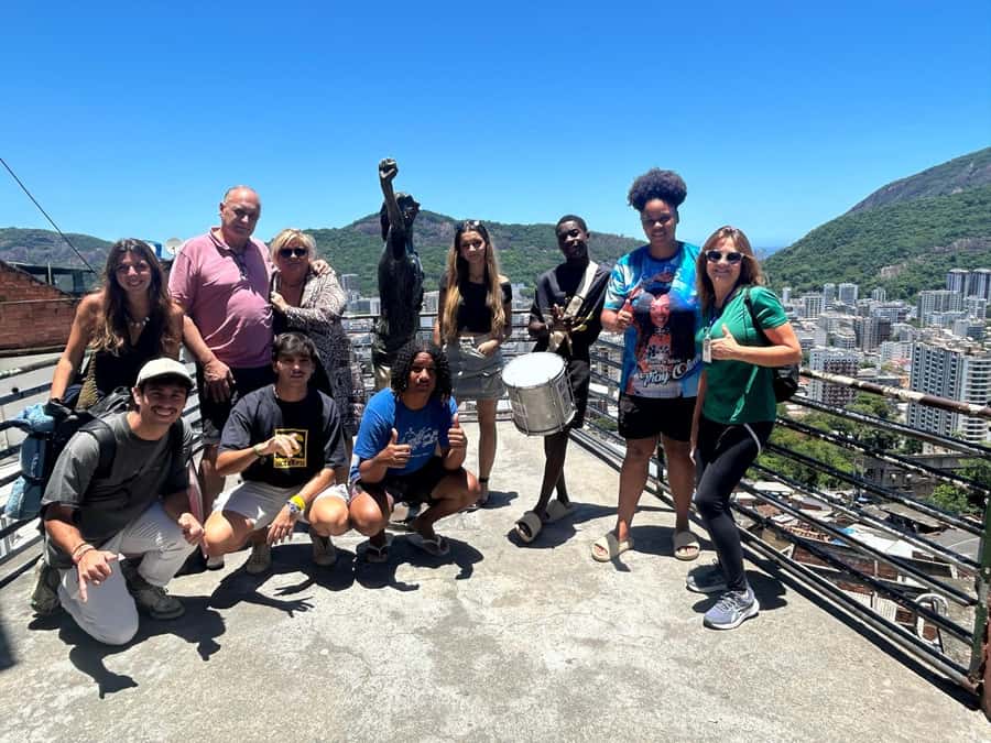 Favela Santa Marta: Walking Tour with local guide - Price and value: what $34 buys you in real time