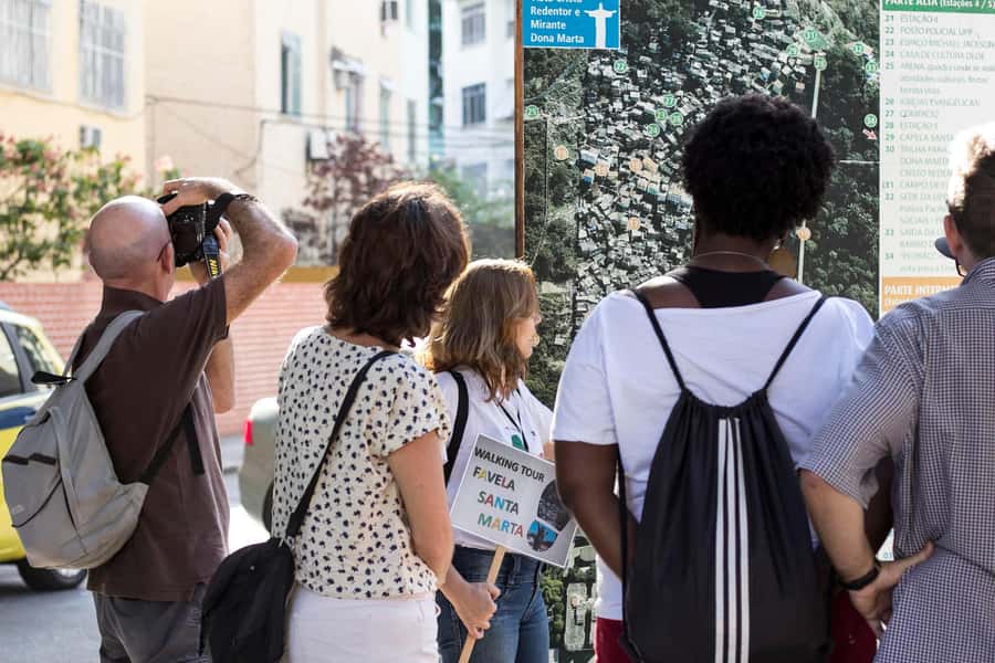 Favela Santa Marta: Walking Tour with local guide - Who should book, and who should skip