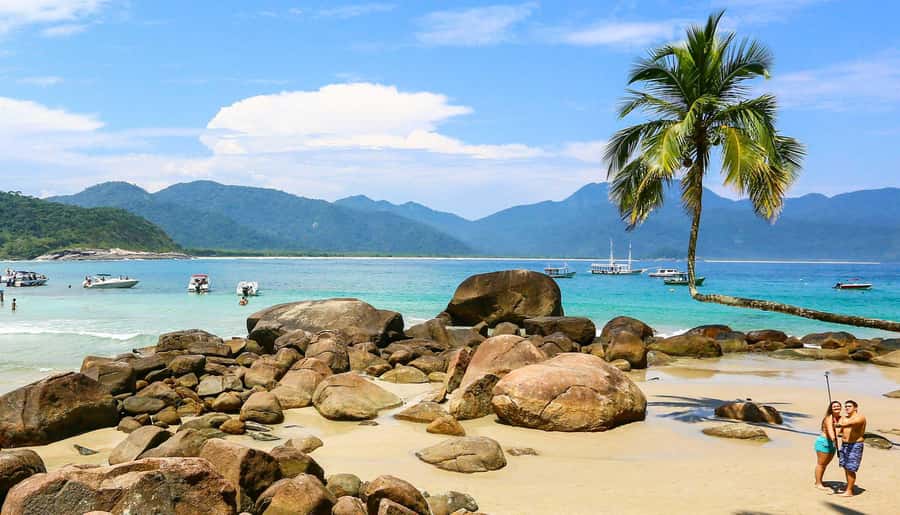 From Rio de Janeiro: Angra dos Reis & Ilha Grande Day Tour - Praia de Cataguases: beach time with soft sand and easy photos