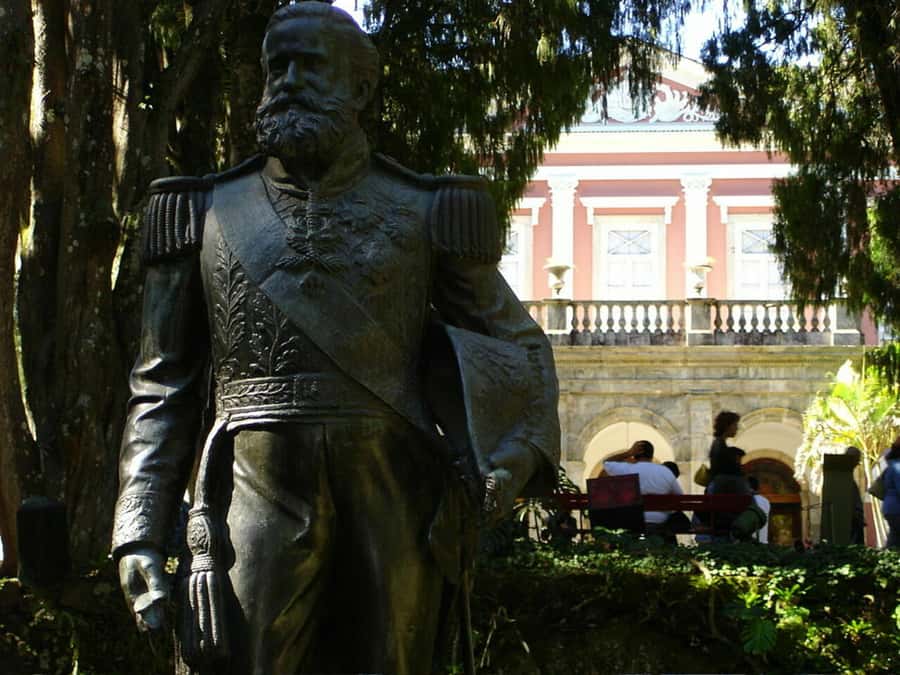 From Rio de Janeiro: Petrópolis Day Trip with Optional Lunch - Leaving Rio: the early start that sets the tone