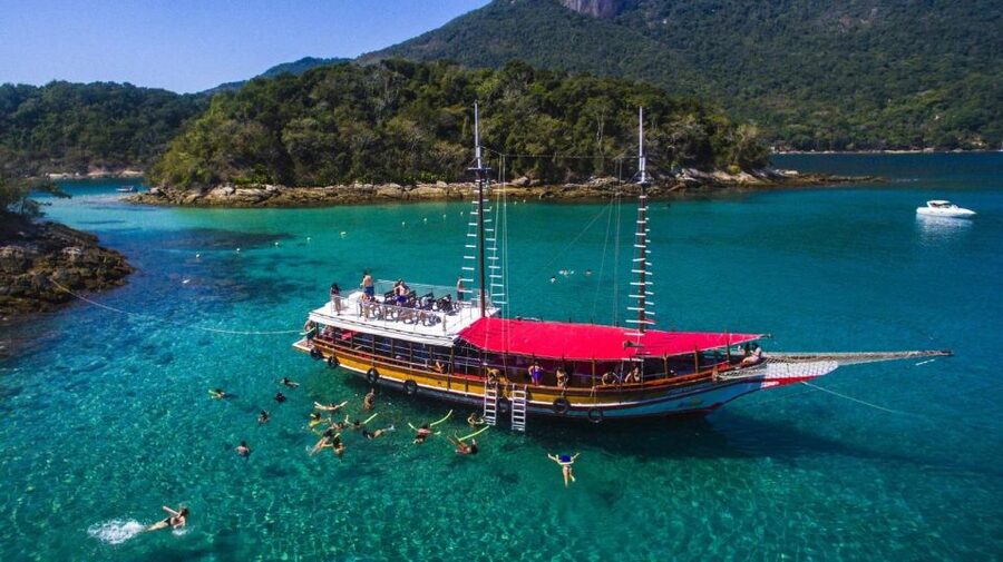 Full-Day Tour to Angra dos Reis and Ilha Grande - Angra dos Reis by boat, not just from a viewpoint