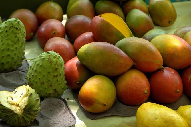 Guided Market Fruit Tasting in Rio with 15+ Exotic Flavors - Getting the most out of it: what to do before and during