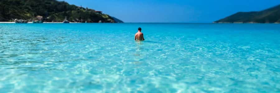 Guided Tour to Arraial do Cabo with Crystal Waters and Lunch - Arraial do Cabo’s big draw: water that looks unreal
