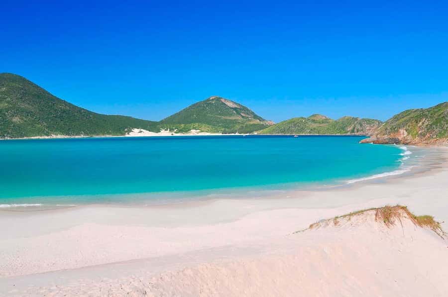 Guided Tour to Arraial do Cabo with Crystal Waters and Lunch - Praia do Forno: the secluded beach that feels like a prize