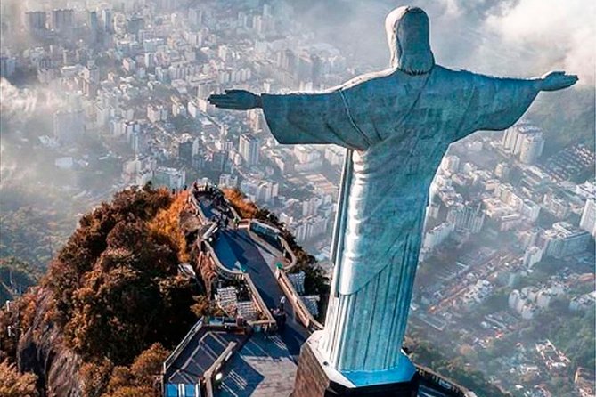 Guided Tour to the Redemptor Christ and City in Rio de Janeiro - A fast morning route that makes Rio make sense