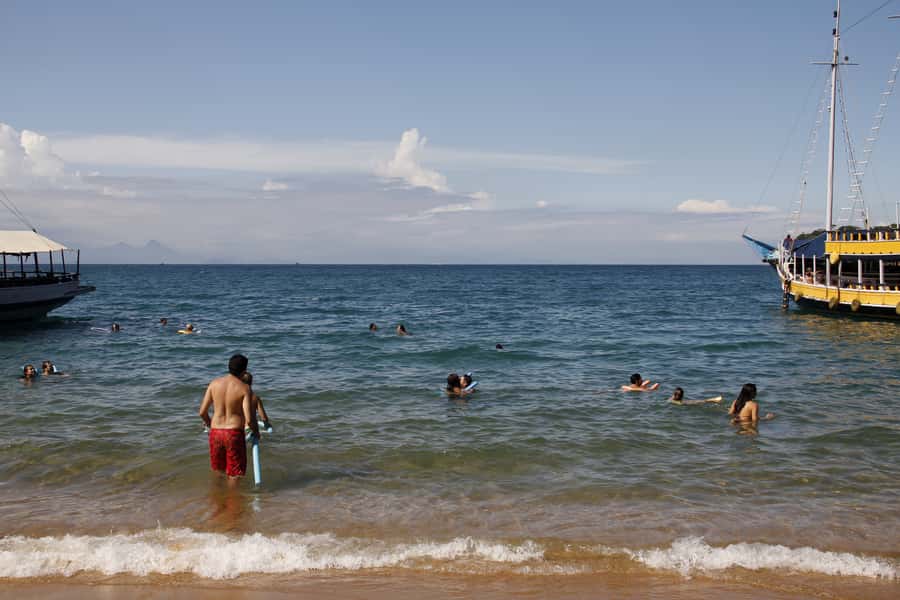 Half-Day Schooner Cruise and Snorkeling in Paraty Bay - Stop 4: Red Beach for sand time and big views