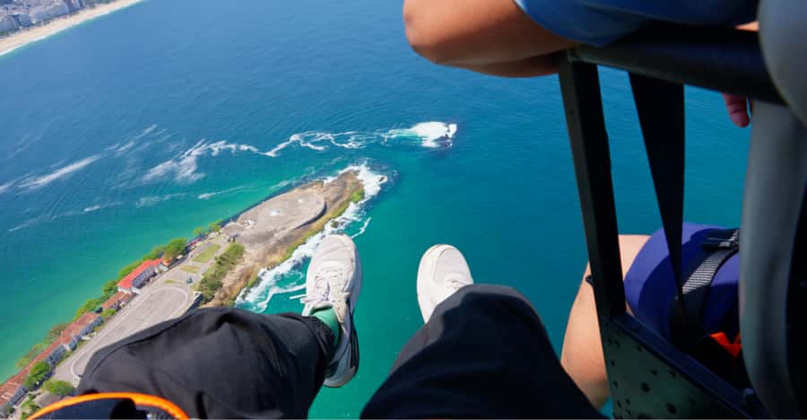 Helicopter flight no doors in Rio de Janeiro - How to Dress for a No-Doors Flight in Rio