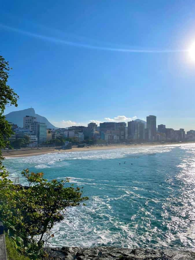 Hike Dois Irmãos + Vidigal Favela Experience - Safety and comfort: how the guide keeps it manageable