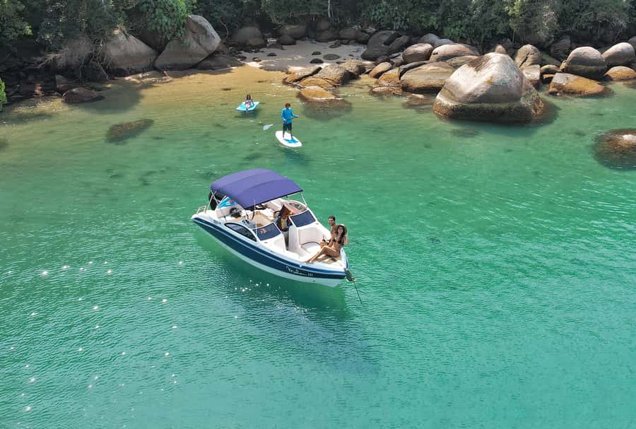 Idyllic Islands Private Speedboat Tour in Paraty - Meeting at Av. Roberto Silveira 479, Paraty, and what that means