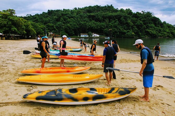 Kayaking to the mangroves - Entering the water: Pontal Beach to Ilha dos Pombos