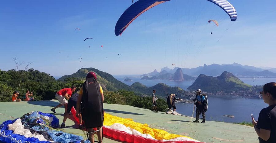 Niterói: Paragliding Experience with GoPro Photos and Video - Who Should Book, Weight Limits, and Comfort Considerations