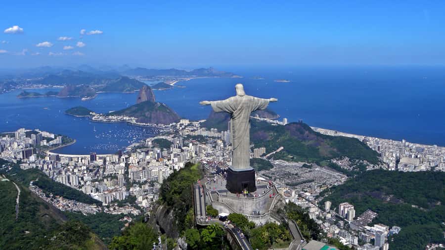 One Day in Rio: Full-Day Rio de Janeiro City Tour - Maracana and the Sambadrome: Football Energy and Carnival Infrastructure