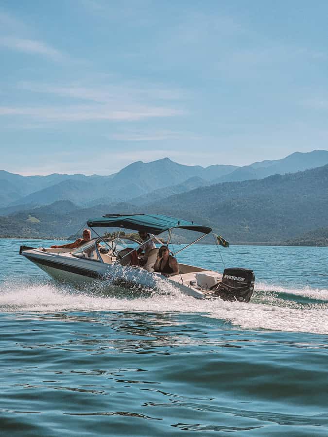 Paraty: A Private Speedboat Experience in Mamangua - Key things I’d plan around before you go