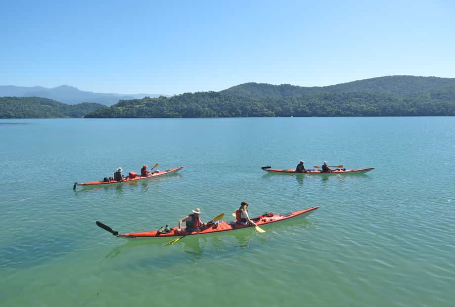 Paraty Bay: Half-Day Mangroves and Beaches Tour by Kayak - Pontal Beach start, double kayak instruction, and how the 4 hours flow