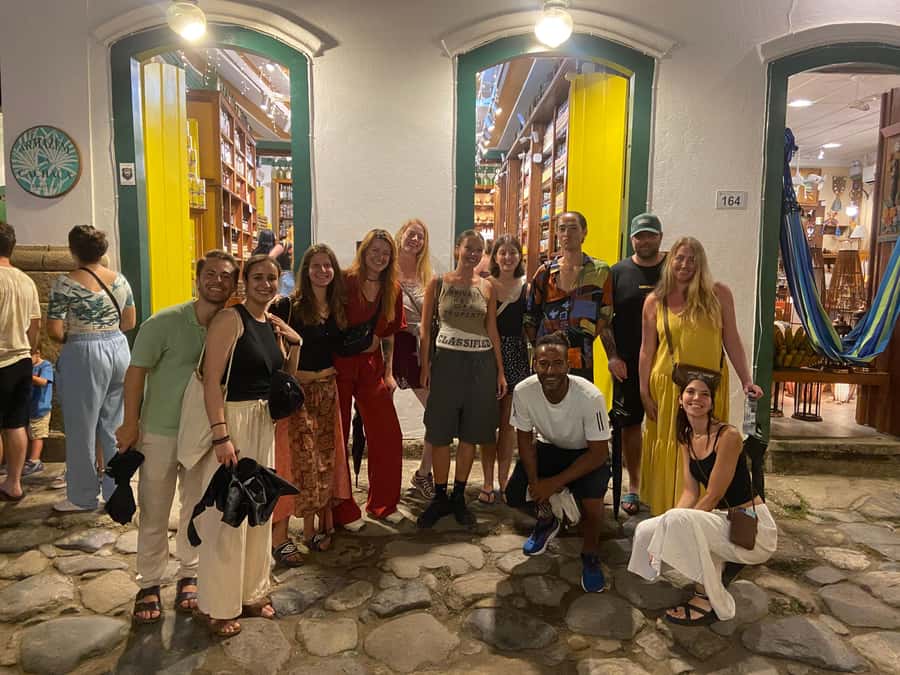 Paraty: Historic Centre Walking Tour & Cachaça Tasting - The cycle of gold, sugarcane, coffee, and pau brasil