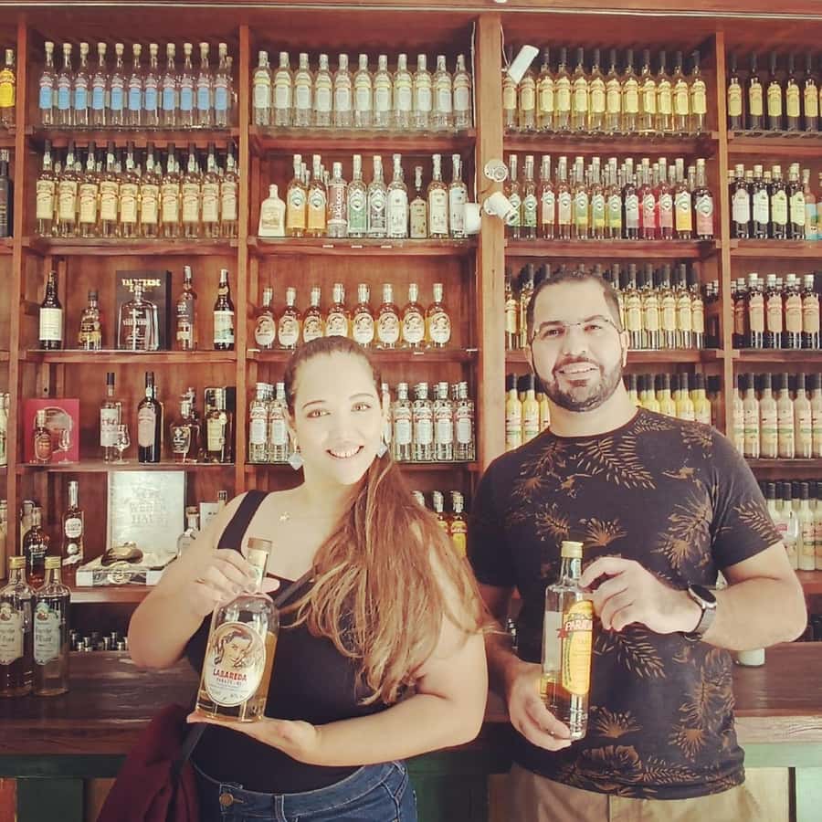 Paraty Historic District: Walking Tour with Cachaca Tasting - Shoes, pace, and comfort tips for cobblestones