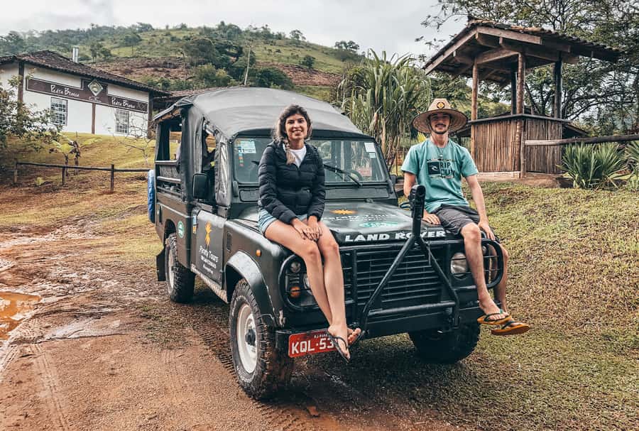 Paraty: Jungle Waterfalls and Cachaça Distillery Jeep Tour - Getting from Av. Roberto Silveira to Serra da Bocaina by 4x4