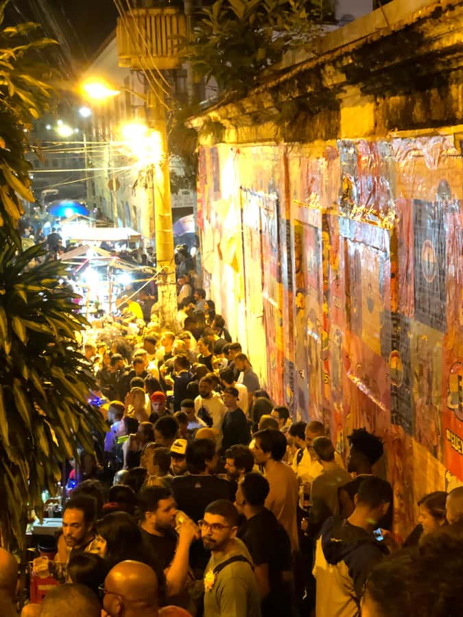 Pedra do Sal: Live Samba Night with Local Guide & Drink - Meeting point at R. Sacadura Cabral, 75, and how you keep moving all night
