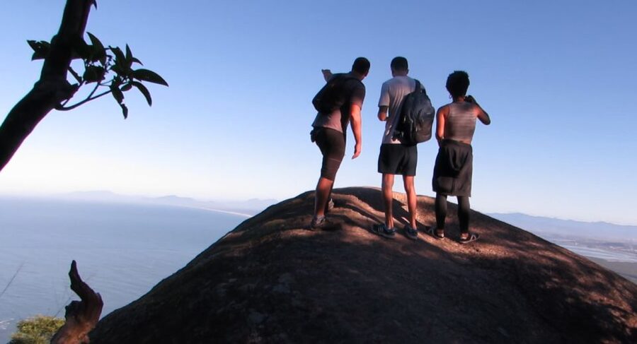 Pedra do Telégrafo Hike and Beach Full-Day Tour - The beach finish: Grumari or Prainha