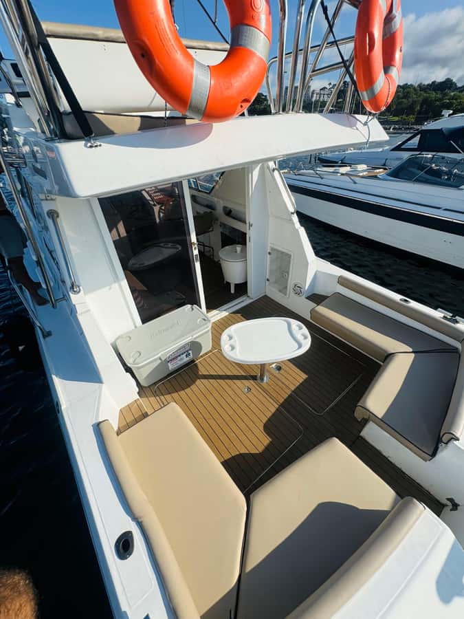 Private speedboat tour in Rio de Janeiro - Your onboard barbecue, lunch, and the Portuguese-speaking sailor