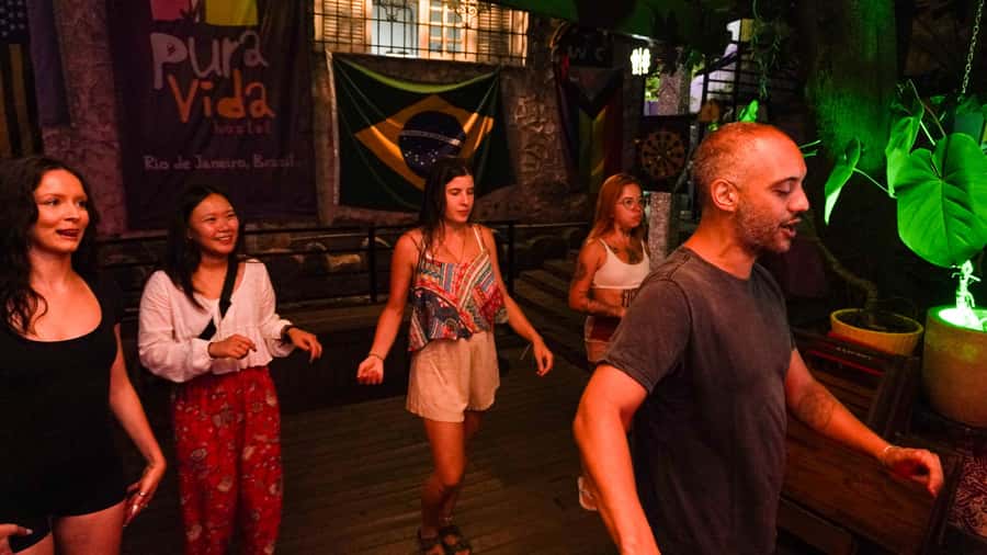 Rio: Caipirinha Workshop and Samba Class - Meeting point and finding Rua Saint Roman 20 in Copacabana
