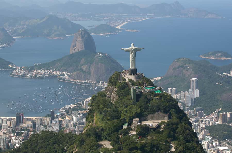 Rio: Christ The Redeemer Half Day Tour With Pick up - The guide experience: clear language, real momentum