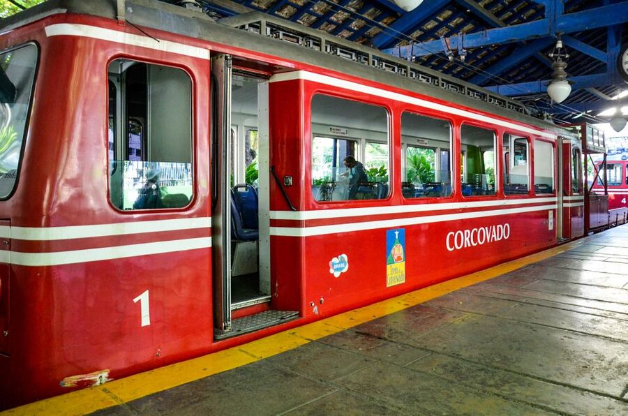Rio: Christ the Redeemer, Sugarloaf, Selaron & BBQ Lunch - Sugarloaf Mountain by cable car, timing and what to expect