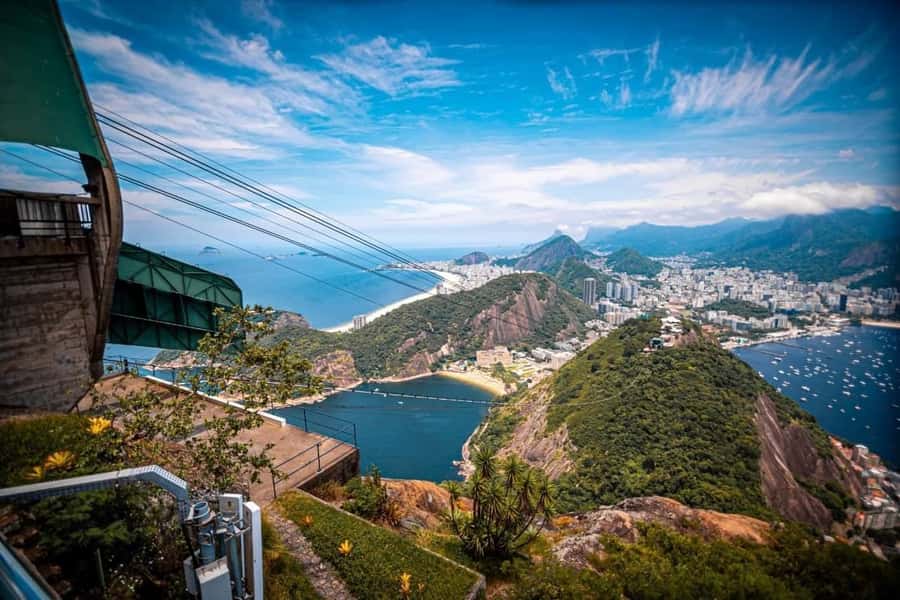 Rio: Cristo Redentor, Pão de Açúcar , almoço em churrascaria - Metropolitan Cathedral plus churrascaria lunch: plan your appetite