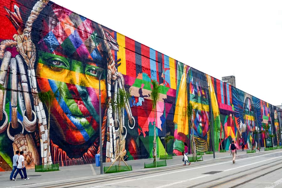 Rio de Janeiro: Afrobrazilian Heritage & Black History Walk - Meeting point at Praça Mauá, then right into the story
