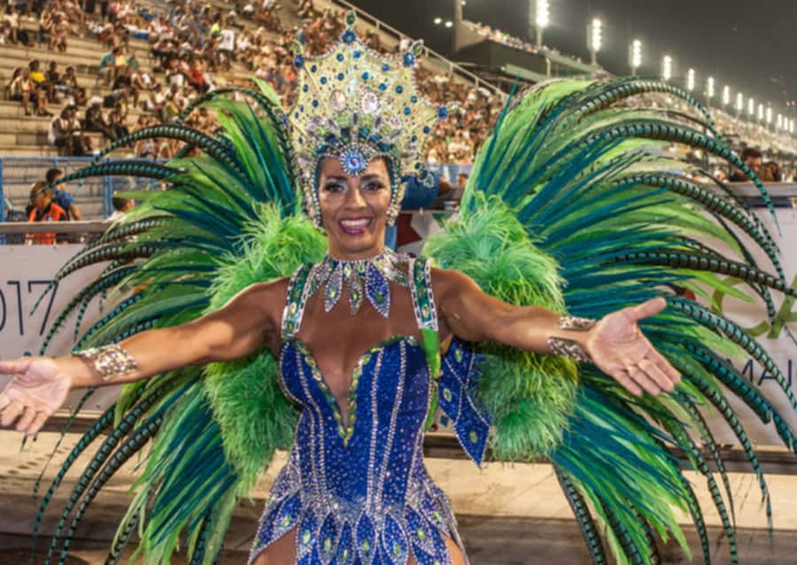 Rio de Janeiro: Beginner Samba Lesson in Ipanema - Meet Gaby, Carla, or Ranaa, and What Their Teaching Style Means