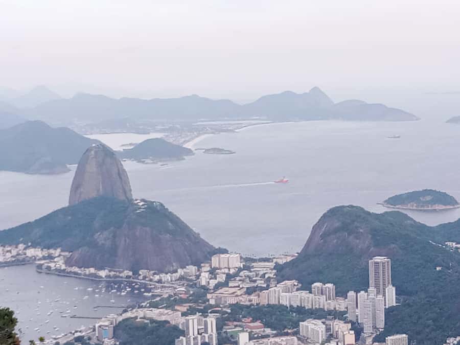 Rio de Janeiro: Christ Redeemer + Sugar Loaf & more + Lunch - Christ Redeemer: The Big View With the Most Pressure