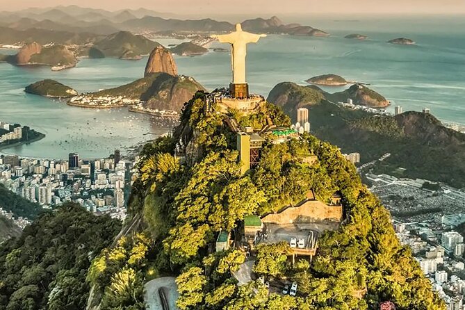 Rio de Janeiro City Tour for One Day - Escadaria Selarón and Arcos da Lapa: street art and an aqueduct you can walk through